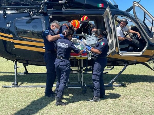 Helicóptero Bell-429 de SSP traslada a joven grave de Valladolid a Mérida