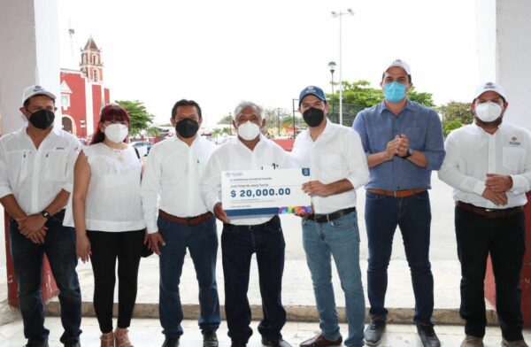 El Gobernador Mauricio Vila Dosal continúa apoyando a las familias y productores del campo yucateco