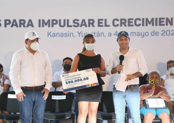 Pone en marcha el Gobernador Mauricio Vila Dosal la construcción y reconstrucción de 8.4 kilómetros de calles, con una inversión estatal de 30 millones de pesos