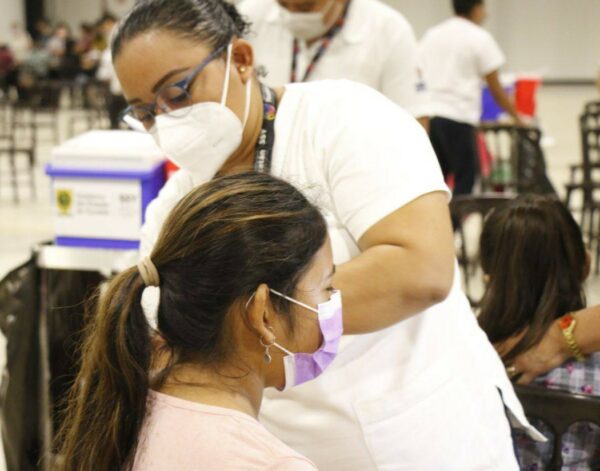 Se amplía hasta mañana domingo 8 la vacunación con primera dosis a adolescentes de 12 a 14 años de Mérida y 7 municipios