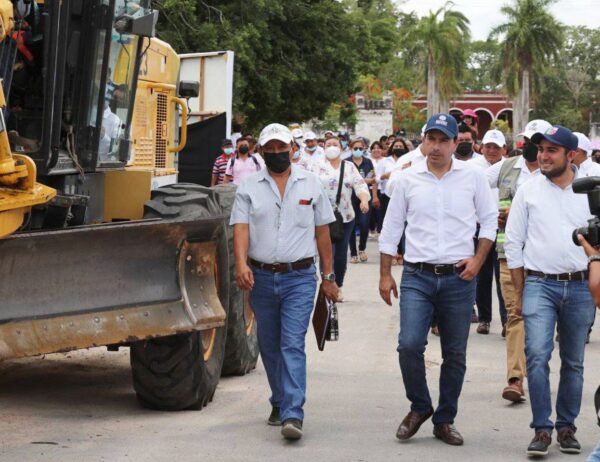 Con más obras y acciones, el Gobernador Mauricio Vila Dosal continúa contribuyendo a mejorar las condiciones de vida de los yucatecos