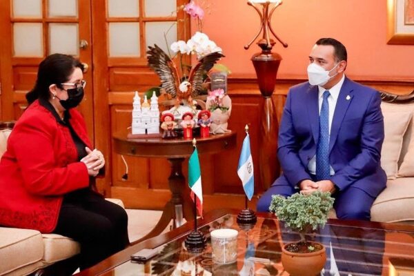Delegación guatemalteca capacitará a meridanos en turismo de romance