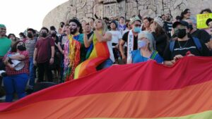 Colectivos LGBT+ exigen mejores políticas para combatir la discriminación