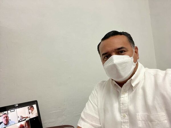 El alcalde Renan Barrera da positivo a covid