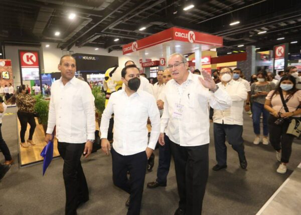 El Gobernador Mauricio Vila Dosal inauguró la Onexpo 2022 Convención y Expo