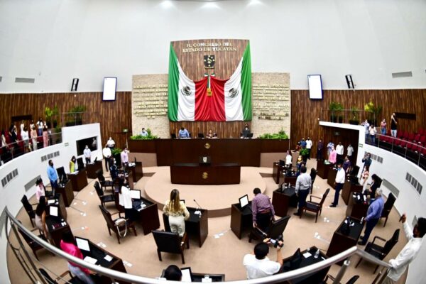 Pese a la suspensión provisional, la elección de las otras magistraturas continúa