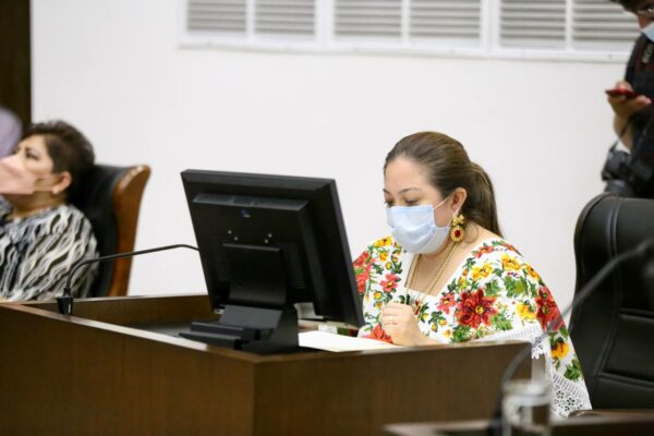 «No es una traición al PRI»: Fabiola Loeza