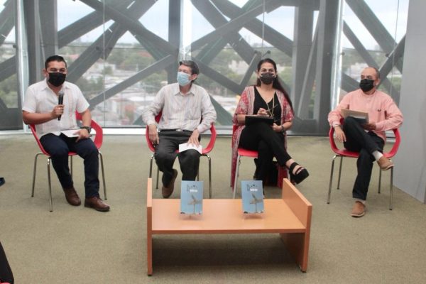 Autores de literatura regional, reunidos en "Encrucijada sincronía de letras"