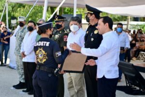 Profesionalización de los policías es fundamental para mantener la paz social de Yucatán: Gaspar Quintal