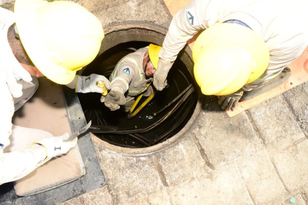 Trabajos en registros subterráneos en Zona Campeche (ciudad)