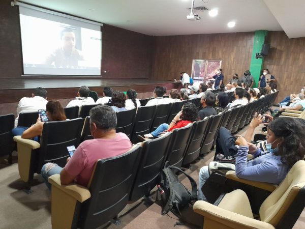 Atiende Segey inquietudes de maestros y al PAAE del gobierno federal