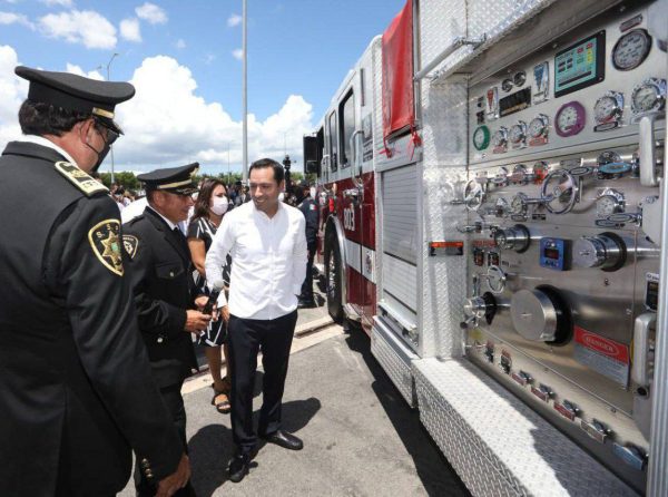 Con nuevas unidades y equipamiento, se fortalece labor y seguridad de bomberos de la SSP en Yucatán