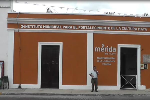 Extranjeros interesados en aprender la lengua maya