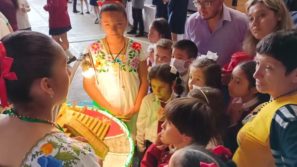 Estudiantes yucatecas triunfan en ExpoCiencias de Paraguay
