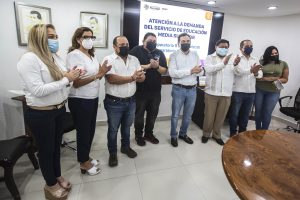 Aumenta servicio educativo en las preparatorias estatales