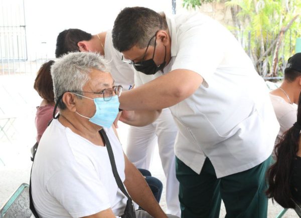Nueva jornada de vacunación para personas de 18 años en adelante que no han podido completar su esquema en Seyé, Tekit y Sotuta