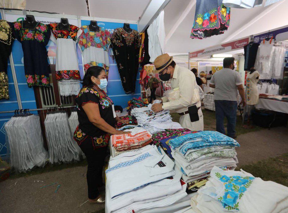 Chihuahua recibe la muestra artesanal, gastronómica y cultural “Yucatán Expone”.