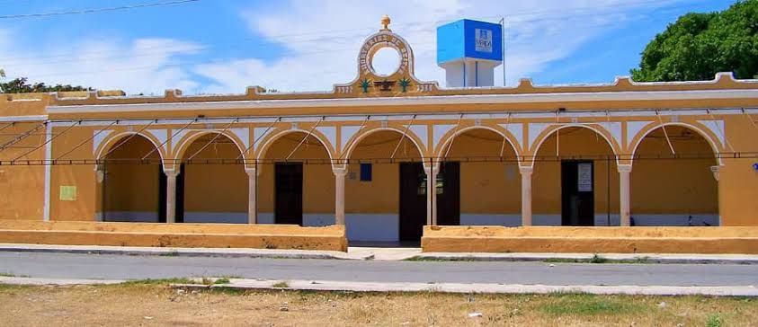 En riesgo de caerse, 13 casas comisariales de Mérida