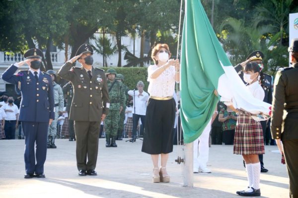 Con llamado a la unidad y la paz, inician en Yucatán las Fiestas Patrias