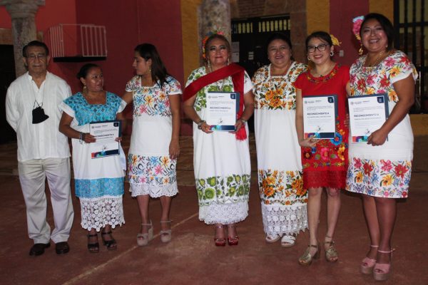 Gobierno de Yucatán reconoce a las mujeres indígenas