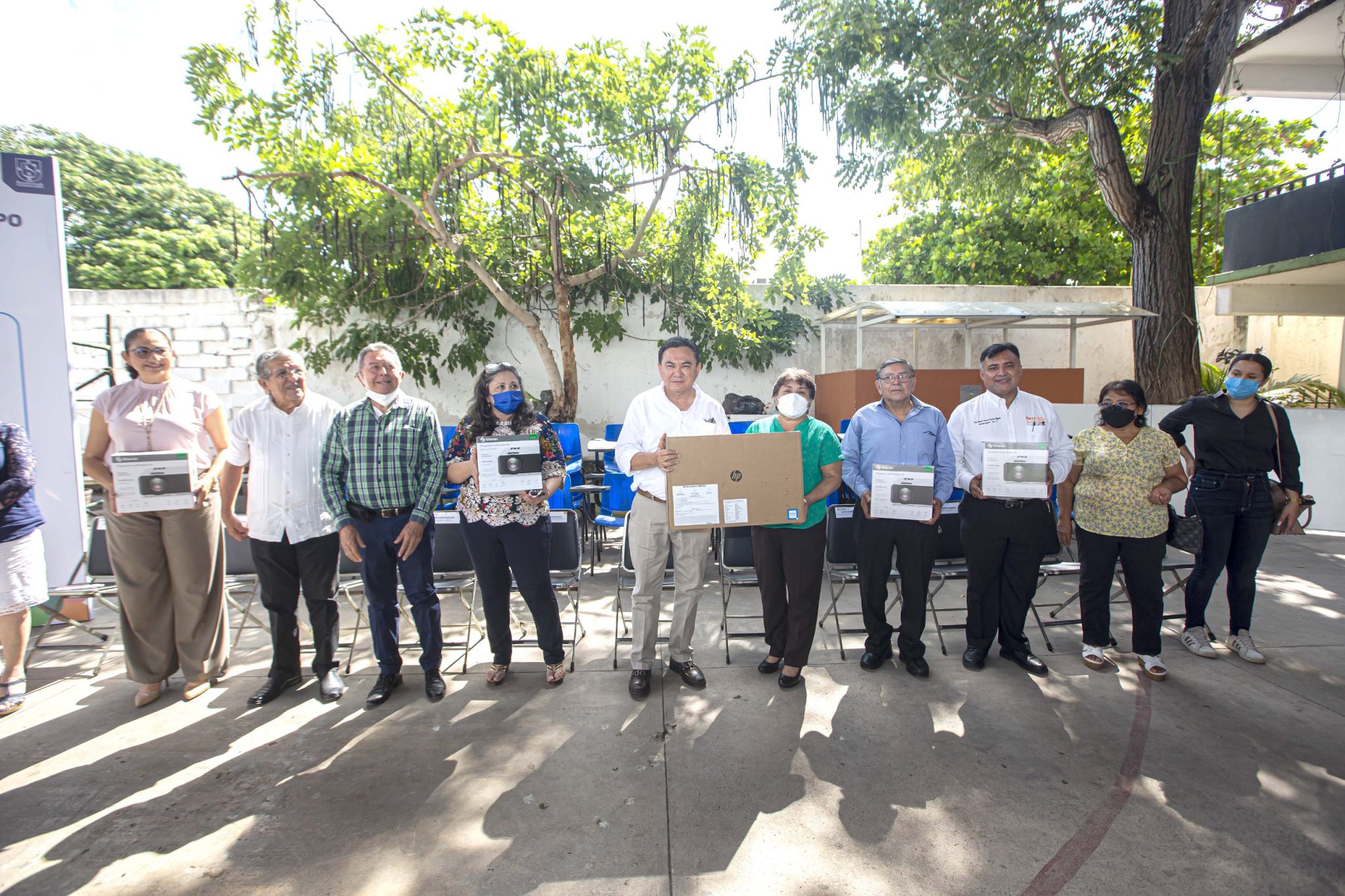 Se cumplen los compromisos del gobernador Mauricio Vila con las escuelas del oriente de la capital