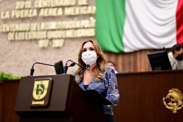 Karla Franco presenta reforma para prevenir el embarazo infantil en Yucatán