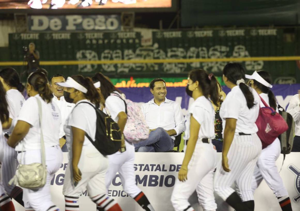 El Gobierno de Mauricio Vila Dosal empodera a las mujeres en todo el estado con el primer Torneo de Sóftbol Femenil Estatal “Liga del Cambio”