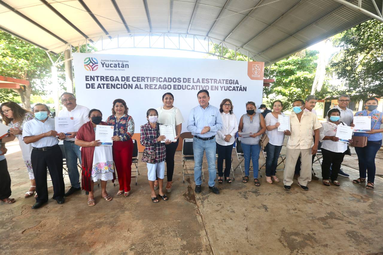 Avanza la Estrategia de Atención al Rezago Educativo en el interior del estado
