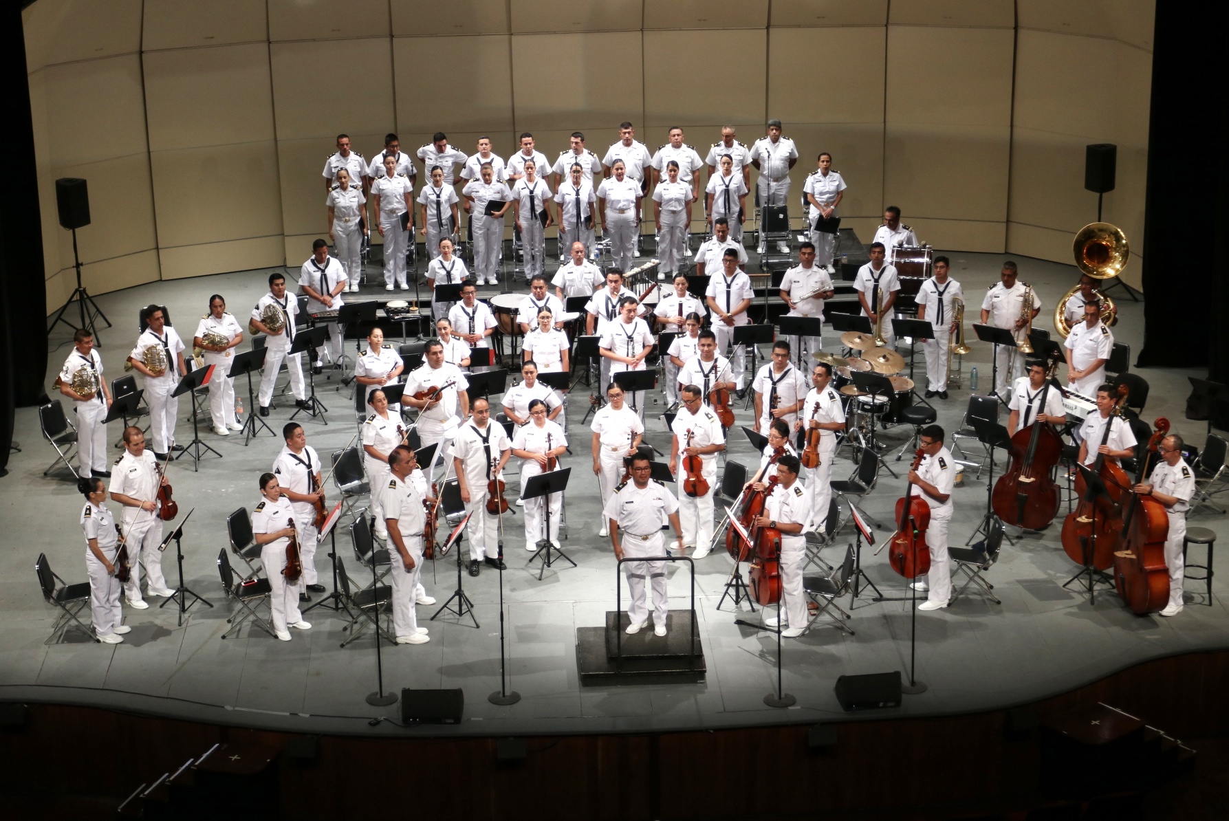 De Tchaikovsky a trova yucateca, gala de la Orquesta Filarmónica y el Coro de la Marina