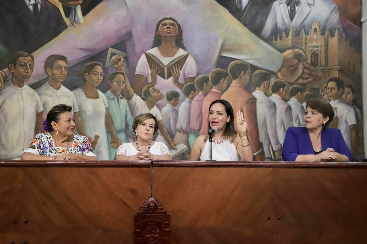 Mujeres exigen decencia en la política, no más agresores y deudores alimentarios al poder público