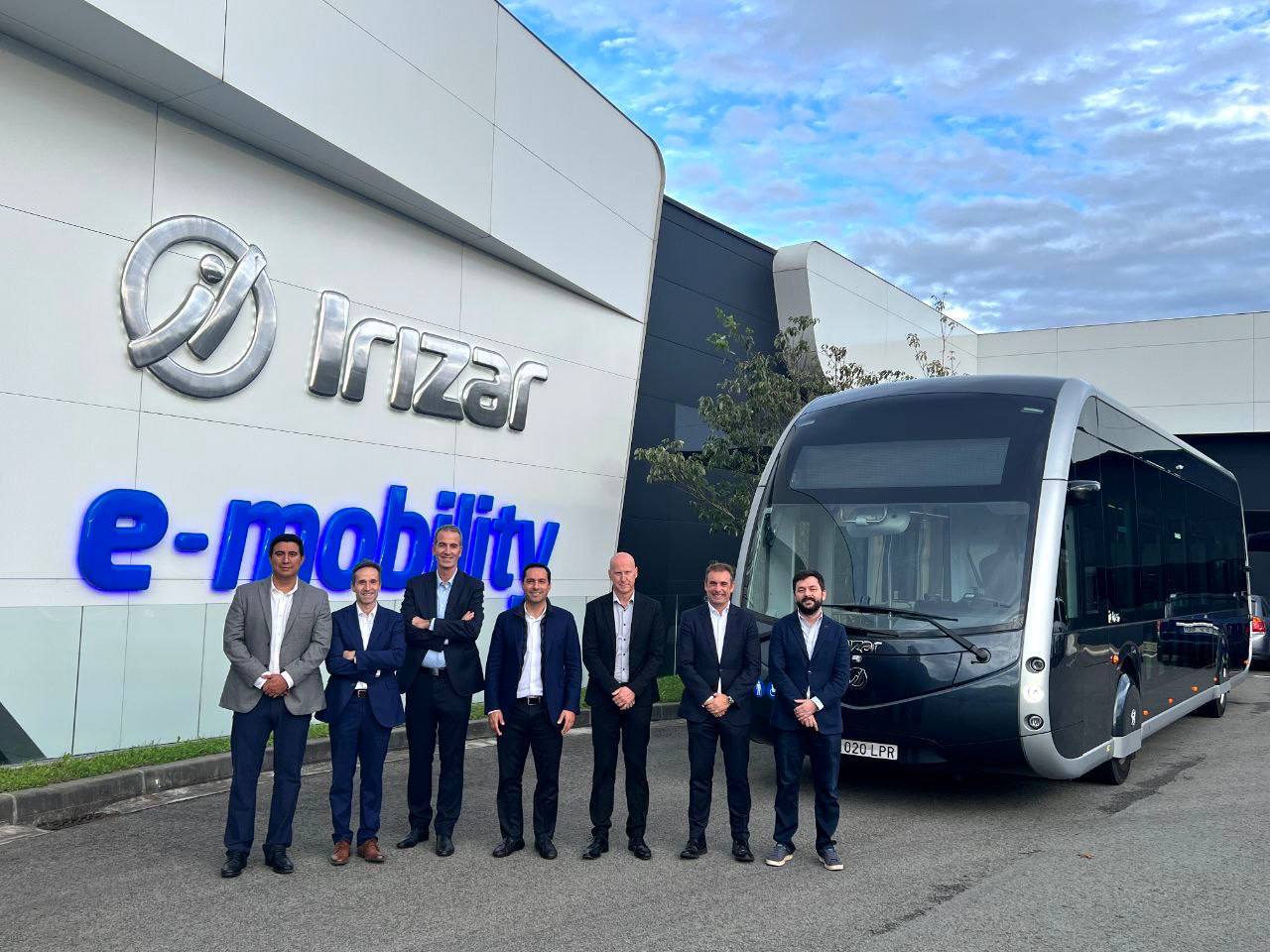 Acude el Gobernador Mauricio Vila Dosal a la planta Irizar e-mobility, donde se fabricarán las unidades del Ie-Tram