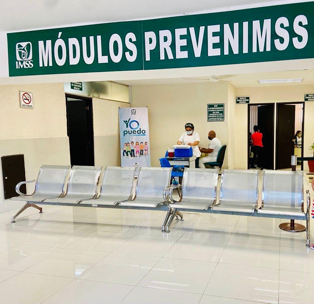 Orienta IMSS Yucatán sobre importancia de no suspender tratamientos médicos, durante fiestas de fin de año