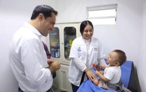 Con el programa Médico a Domicilio, el cambio se ve y se siente, en una salud más cercana y a la puerta de los hogares de quienes más lo necesitan