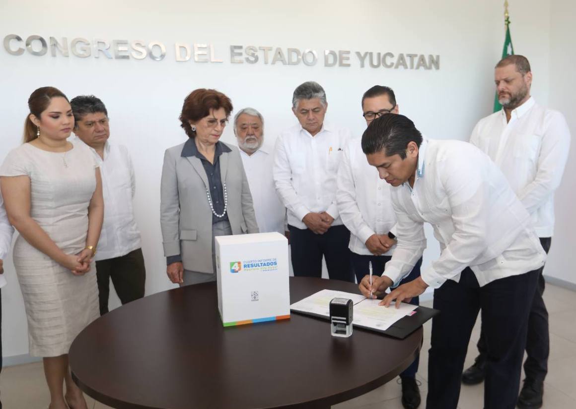 El Gobernador Mauricio Vila Dosal envía al Congreso del Estado su Cuarto Informe de Gobierno