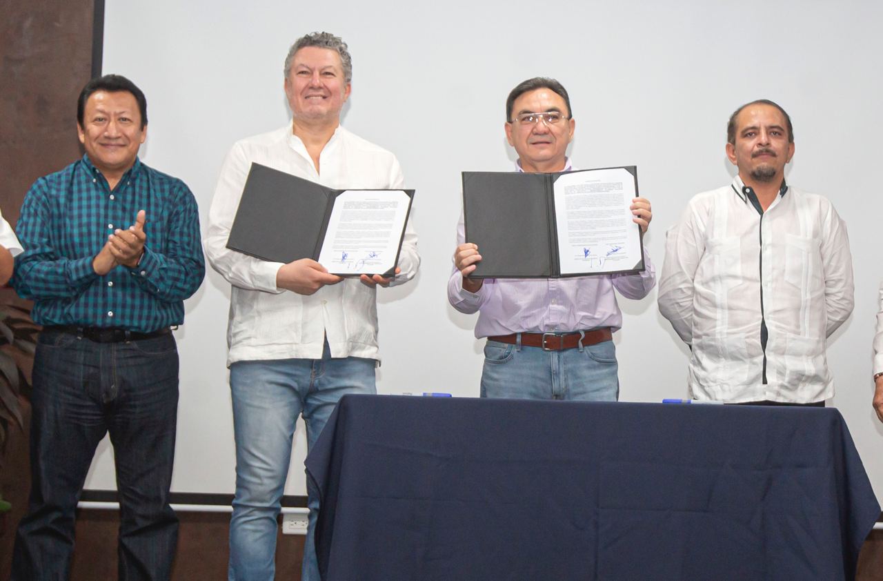 Unen esfuerzos por la juventud de Yucatán