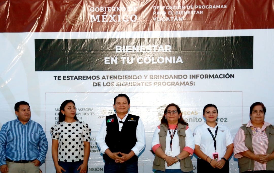 “Huacho” acerca los programas sociales del gobierno federal a meridanos 