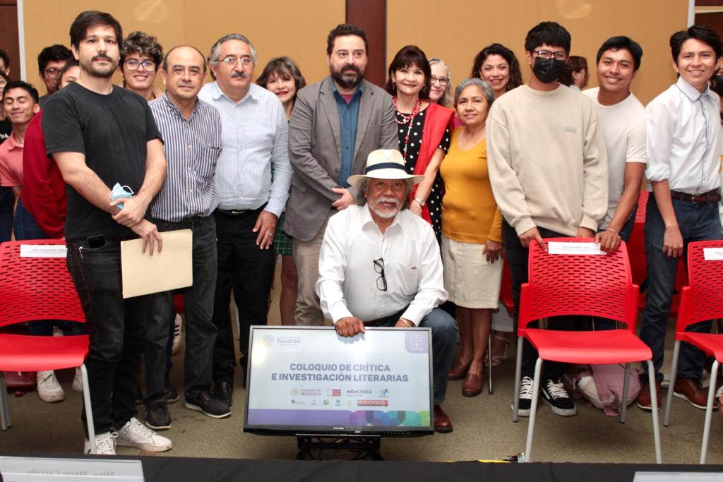 Investigadores y estudiantes se reúnen en el Coloquio de Crítica e Investigación Literarias