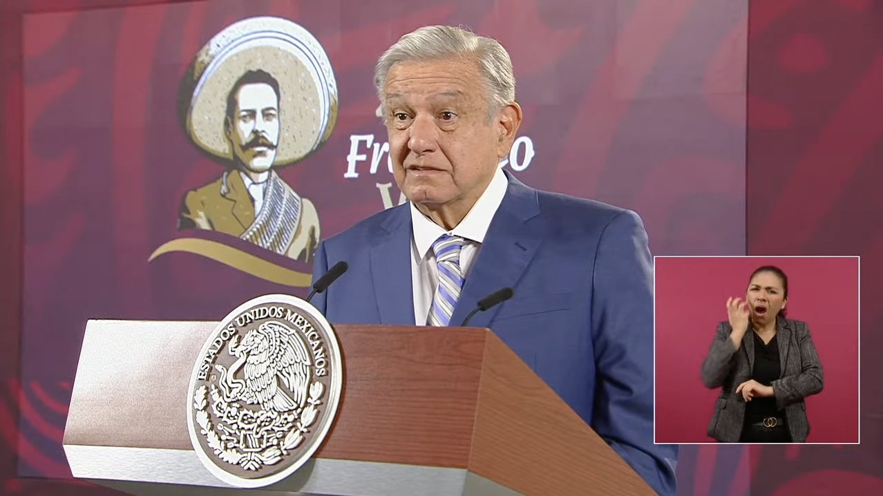 AMLO valora presentar denuncia por daño moral al abogado de García Luna