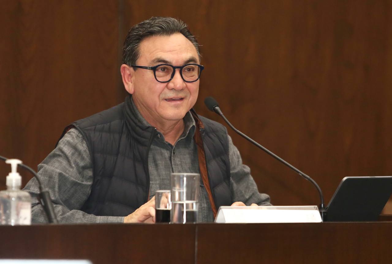 Presenta Liborio Vidal Aguilar, titular de la Segey, los avances de la dependencia a su cargo al comparecer ante el Congreso del Estado