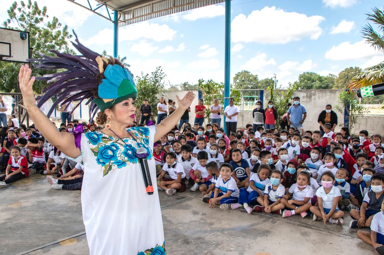 Con presentación teatral fomentan valores en estudiantes de nivel preescolar y primaria