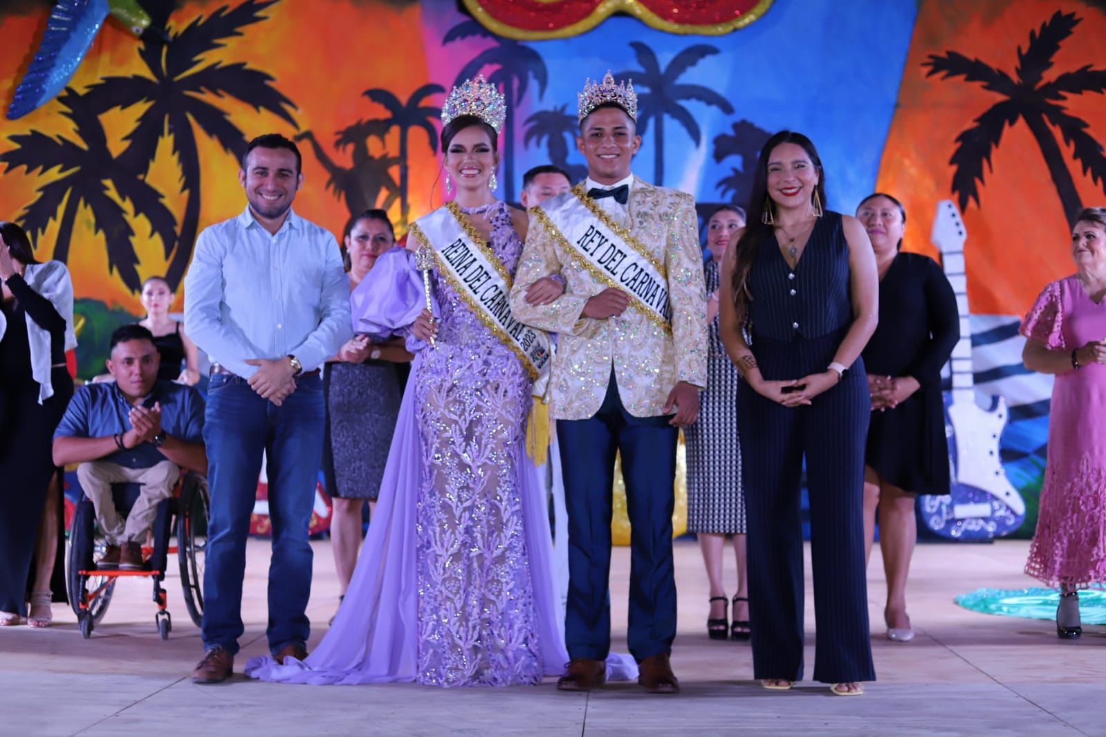 Cientos viven la fiesta Carnaval en Umán