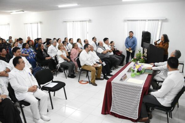 El Hospital Psiquiátrico Yucatán celebra su 47° aniversario con Jornadas Académicas que abordan temas clave como la salud mental en escuelas, redes sociales, diversidad sexual y el impacto de la violencia.

