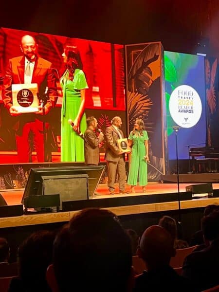 Yucatán ha sido reconocido como el Mejor Destino Turístico de México 2024 en los Food and Travel Reader Awards, gracias a su riqueza cultural, gastronómica y turística. Este título se suma al reconocimiento como Capital Iberoamericana de la Gastronomía 2025, consolidando al estado como un referente nacional e internacional.