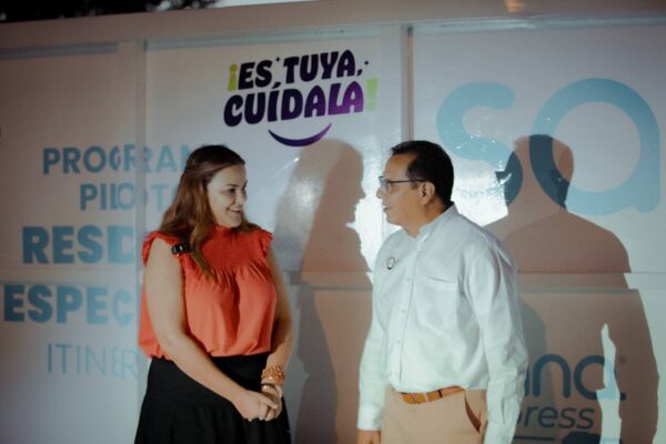 La empresa SANA dona cuatro contenedores al Ayuntamiento de Mérida para reforzar la campaña de recolección de Residuos Sólidos Especiales Itinerante. La iniciativa busca fortalecer los Puntos Mérida Limpia, promoviendo la responsabilidad ambiental y el manejo adecuado de residuos.
