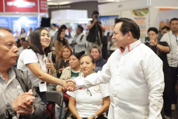 La Feria de Posgrados 2025 en Yucatán ofrece más de 450 opciones de especialización para jóvenes yucatecos. Con la participación de 58 instituciones nacionales e internacionales, el evento busca fortalecer la educación y el desarrollo profesional en la región.