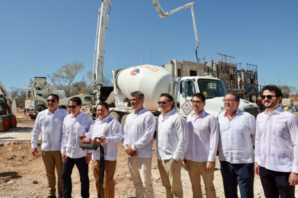 Yucatán recibe una inversión inmobiliaria récord de 7 mil millones de pesos con los proyectos Residencial Punto Maya y Distrito Arte Mérida, fortaleciendo su crecimiento económico y la generación de empleos.