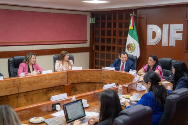 Yucatán contará con un centro de asistencia para niños migrantes, llamado "Casa U’ulab", gracias al convenio firmado entre el Gobierno del Estado y el DIF Nacional. Este refugio brindará protección, atención médica, psicológica y legal a más de 50 menores en tránsito.