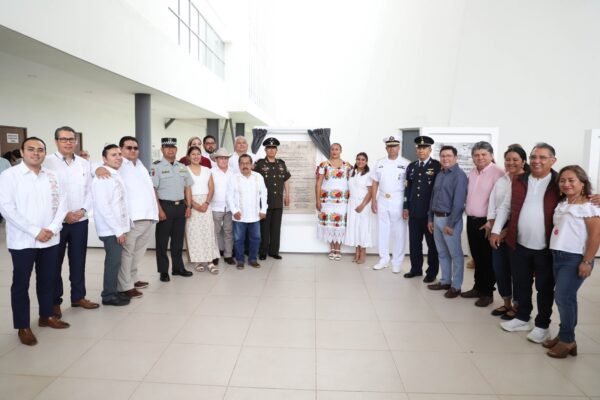 El Congreso del Estado de Yucatán conmemoró el Bicentenario de la primera Constitución de 1825 con una ceremonia oficial y exposición documental, reafirmando su legado como base de la justicia y democracia yucateca.