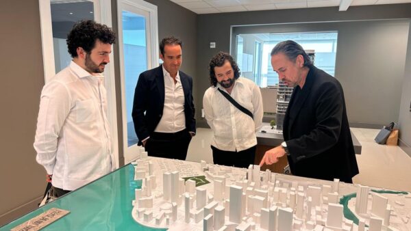 Yucatán presentó en “Seatrade Cruise Global 2025” su estrategia logística y portuaria para atraer inversiones al Puerto de Progreso y consolidarse como un nodo intermodal clave del sureste mexicano.